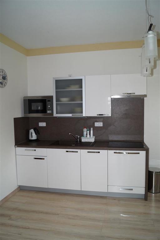 Apartman U Stadionu Broumov Buitenkant foto